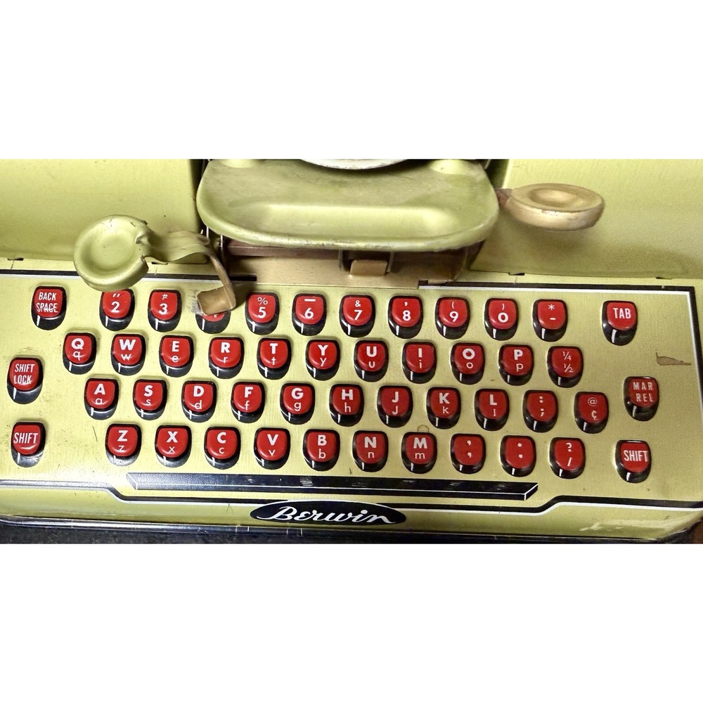 Berwin Gold Lithographed Tin Toy Typewriter Western Stamping Corp. VTG 1950's